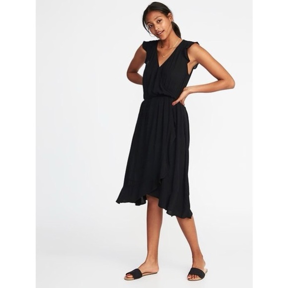 Old Navy Dresses & Skirts - Old Navy Sleeveless Waist-Defined Crinkle-Gauze Dress